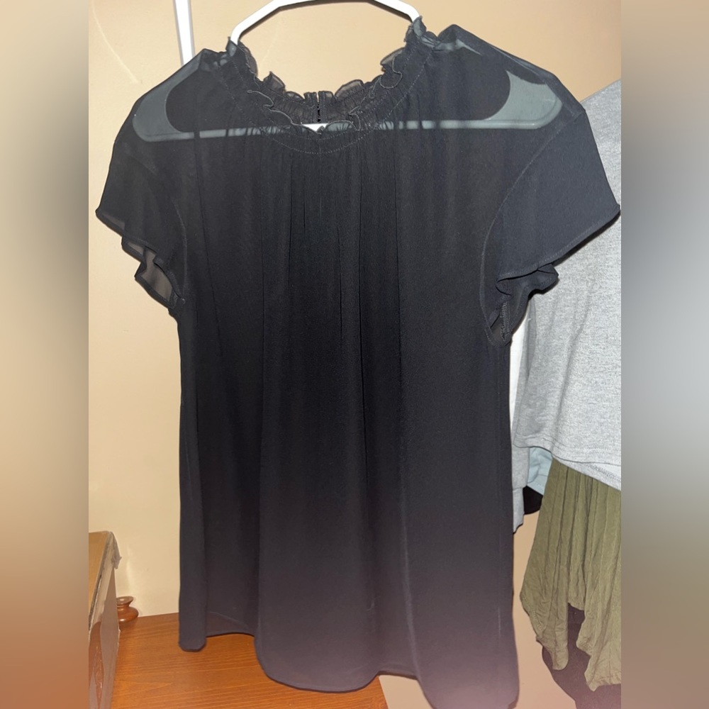 Express size M, sheer, flowy top